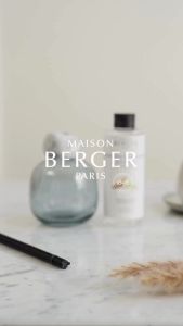 Maison Berger Paris Mineral Blue Marble Reed Diffuser Set with Pure White Tea