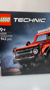 [BrickStory] LEGO Technic Ford Bronco SUV (42213)(943 Pieces)