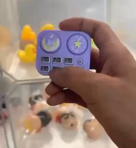 LOVENI Creative DJ Machine Music Keychain