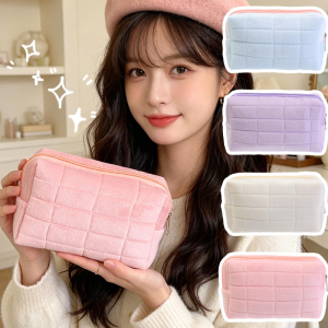 Cute Plush Travel Toiletry Bag / Solid Color Zipper Cosmetic Storage Pouch / Lightweight Portable Washing Organizer / Practical Daily Makeup Arrangement Handbag