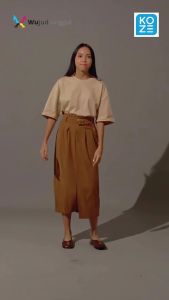 KAOS WOMAN COMFORT S-XL KOZE KATUN COMBED 30S\\n\\n Apa itu Kaos Woman Comfort S-XL KOZE Katun Combed 30S?\\n\\nKaos Woman Comfort S-XL KOZE Katun Combed 30S adalah pilihan tepat bagi Anda yang mencari kaos wanita komfortabel untuk aktivitas sehari-hari. Dengan desain nyaman dan kualitas bahan katun combed 30S, kaos ini cocok untuk berbagai ukuran mulai dari S-XL.\\n\\n Desain Nyaman & Komfortabel\\n\\nKaos Woman Comfort S-XL KOZE Katun Combed 30S dirancang dengan fokus pada kenyamanan pengguna. Desainnya sederhana namun elegan, sehingga cocok digunakan dalam berbagai situasi. Anda dapat memadukan kaos ini dengan celana jeans, rok, atau celana panjang untuk penampilan yang modis dan nyaman.\\n\\n Kualitas Bahan Katun Combed 30S\\n\\nKaos Woman Comfort S-XL KOZE Katun Combed 30S terbuat dari bahan katun combed 30S yang lembut dan adem. Bahan ini memiliki tekstur halus dan tidak mudah kusut, menjadikannya pilihan ideal untuk aktivitas sehari-hari. Selain itu, bahan katun combed 30S juga mudah dicuci dan tahan lama.\\n\\n Ukuran S-XL\\n\\nKaos Woman Comfort S-XL KOZE Katun Combed 30S tersedia dalam ukuran S-XL, sehingga cocok untuk berbagai bentuk tubuh. Anda dapat memilih ukuran yang paling sesuai dengan tubuh Anda untuk mendapatkan kenyamanan maksimal.\\n\\n Keunggulan Kaos Woman Comfort S-XL KOZE Katun Combed 30S\\n\\nBerikut adalah beberapa keunggulan dari kaos ini:\\n\\n Kenyamanan dalam Aktivitas Sehari-Hari\\n\\nKaos Woman Comfort S-XL KOZE Katun Combed 30S dirancang dengan fokus pada kenyamanan pengguna. Desainnya sederhana namun elegan, sehingga cocok digunakan dalam berbagai situasi.\\n\\n Desain Nyaman & Komfortabel\\n\\nDesain kaos ini sederhana namun elegan, sehingga cocok digunakan dalam berbagai situasi. Anda dapat memadukan kaos ini dengan celana jeans, rok, atau celana panjang untuk penampilan yang modis dan nyaman.\\n\\n Bahan Katun Combed 30S\\n\\nKaos Woman Comfort S-XL KOZE Katun Combed 30S terbuat dari bahan katun combed 30S yang lembut dan adem. Bahan ini memiliki tekstur halus dan tidak mudah kusut, menjadikannya pilihan ideal untuk aktivitas sehari-hari.\\n\\n Cara Memilih Kaos Woman Comfort S-XL KOZE Katun Combed 30S\\n\\nBerikut adalah beberapa tips untuk memilih kaos ini:\\n\\n Menentukan Ukuran yang Tepat\\n\\nPilih ukuran yang paling sesuai dengan tubuh Anda untuk mendapatkan kenyamanan maksimal. Kaos Woman Comfort S-XL KOZE Katun Combed 30S tersedia dalam ukuran S-XL.\\n\\n Memahami Keunggulan Bahan\\n\\nPastikan Anda memahami keunggulan bahan katun combed 30S sebelum membeli kaos ini. Bahan ini lembut, adem, dan mudah dicuci.\\n\\n Mencocokkan Desain dengan Aktivitas\\n\\nPilih desain kaos yang sesuai dengan aktivitas Anda. Kaos Woman Comfort S-XL KOZE Katun Combed 30S cocok digunakan dalam berbagai situasi, mulai dari acara santai hingga acara formal.\n}