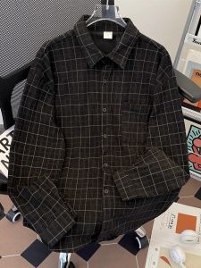 เสื้อเชิ้ตคอโปโลผู้ชายคอโปโลคอตตอนลายสก็อตสไตล์ย้อนยุคสไตล์ญี่ปุ่นแขนยาวทรงหลวมสบายๆ ฤดูใบไม้ผลิและฤดูใบไม้ร่วง