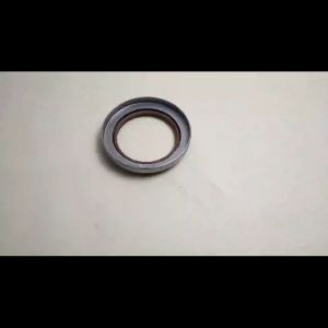 Oil Seal Rear Wheel Inner Sil Roda Belakang Dalam Isuzu ELF NKR 66 71 - 10008242