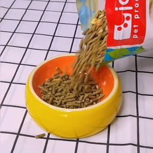 cỏ nén crispy (nhiều thành phần rau củ) cho gunea pig 1kg-2.5kg - T3 PETS SHOP