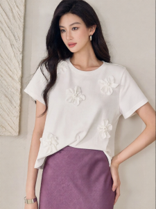 Roey s house | Design Sense White 3D Flower Summer T-Shirt