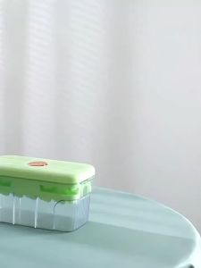 2 ชั้น บล็อค ทำน้ำแข็ง กล่องน้ำแข็ง ถาดแม่พิมพ์ แม่พิมพ์ทำน้ำแข็ง ฟรี ที่ตักน้ำแข็ง