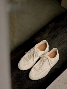 รองเท้าผ้าใบหนาหนังแท้สไตล์ใหม่สำหรับฤดูร้อน รองเท้าผ้าใบสีขาวลำลองสำหรับทั้งชายและหญิง รองเท้าผ้าใบหนาสำหรับทั้งชายและหญิง