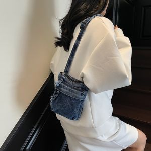 Retro Denim Crossbody Bag Womens New Single Shoulder Bag Casual Versatile Small Bag Mobile Phone Bag Commuting to Work Trendy