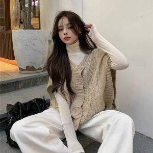 Spring 2025 Womens Loose Sleeveless Knitted Sweater Vest Twist Design Casual Outerwear round Neck Single Button Closure