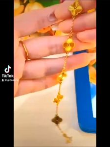 Terbaru Gelang Tangan Rantai Baja Titanium Aksen Daun Klover Ala Korea Untuk Wanita