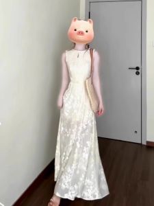 French Vintage Floral Embroidery Sleeveless Womens Dress Summer New Style High Waist Unique Beauty Long Skirt Elegant Quality