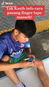 Perban Jari Elastis 5cm x 4.5m Perban Anti Cedera Pertolongan Pertama Finger Tape Kiper / Wristape Self Adhesive Bandage Elastic First Aid Finger Tape Terlaris / Sport Tape Perban Olahraga Warna Warni Termurah P3K keeper pemain sepakbola olahraga atlet