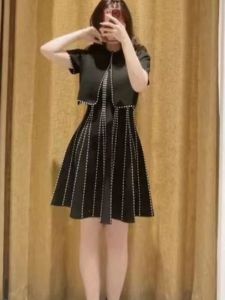 M Home Quality Spring French Style Short Sleeve Open Cardigan Knitted Two-Piece Set Dress Bright Line Knit A-Line Skirt Dress