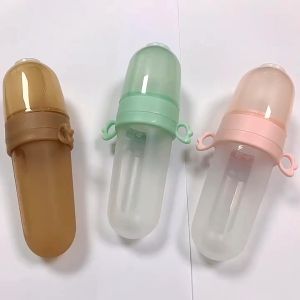 SKISOPGO พร้อมส่ง ช้อนส้อมเด็ก ช้อนส้อมเด็กพกพา ขวดป้อนอาหารเหลว ช้อนบีบขวดซิลิโคนเด็ก ช้อนป้อนอาหาร 90ML