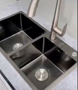 คุณสมบัติของ ฟรี ติดตั้งใน 3 วินาที ปลอดภัย กันหนูกัด ท่อน้ำทิ้งอ่างล้างจาน 4หลูม สแตนเลส 316 สะดืออ่าง ท่อน้ำทิ้ง กันการระเบิด กันน้ำรั่วทน ต่ออู่น้ำที่ โค้งงอให้พลการ ประหยัดพื้นที่ สายน้ำทิ้ง เป็นท่อยืด เชื่อมต่ออ่างล้างหน้าล้น