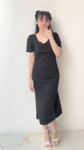 Pakaian Wanita Hitam: Tips Memilih & Mengenakan Gaun Elegan Korea & Formal