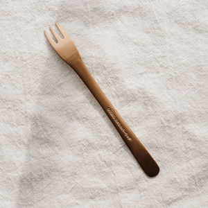 INS สไตล์โมริสไตล์ญี่ปุ่นแนววินเทจทำเก่าเค้กผลไม้ขนมหวานสามซี่ส้อมสร้างสรรค์304สแตนเลสส่งออกออเดอร์