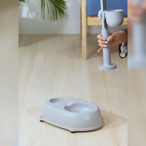 Anti-Handstand Pole Drinking Water Dispenser for Cats & Dogs 500ml Stable Design with Suction Cup Base Detachable Design