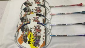 RAKET BADMINTON BULUTANGKIS FELET CHUCKER 700