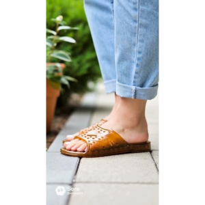 Dép nhựa dẻo nam Dép đi nhà tắm văn phòng có lỗ thoát nước nhựa nguyên chất có chữ vip rửa nước thoải mái chống trơn trượt