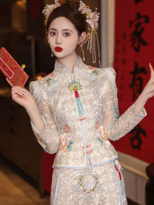 งานแต่งงานสีฟ้าอ่อนที่หรูหรา เดรส ชุดกี่เพ้า เจ้าสาวสไตล์บาง ชุดราตรี วินเทจ งานปัก เสื้อผ้าแต่งงานแบบจีนแขนเจ็ดมุก