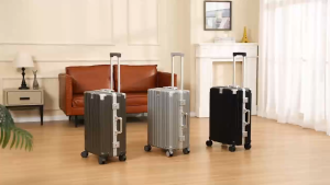 Vusign กระเป๋าเดินทางล้อลาก กระเป๋าเดินทางอลูมิเนียม กระเป๋าเดินทาง 20/24 นิ้ว ล้อหมุนได้ 360องศา แข็งแรง คุณภาพสูง มีที่วางแก้วน้ำ รับประกัน1ปี Suitcase