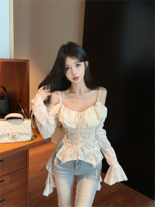 GUZILIAN | Summer Sweet Spicy Womens Long Sleeve T-Shirt Slim Fit Bell Bottoms Design Unique Beautiful Clavicle Top Korean Style Commute