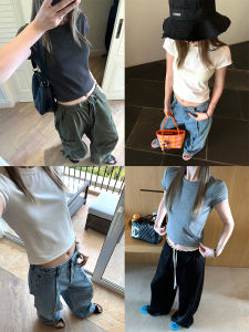 เสื้อยืดคอกลมแขนสั้นทรงสลิมฟิตสำหรับผู้หญิงในช่วงฤดูร้อนจากแบรนด์ 4PRIL สีพื้น สไตล์ลำลอง เสื้อผ้าทำงาน