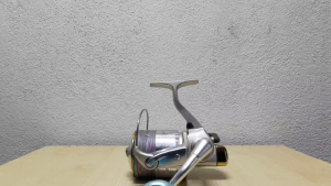 DAIWA SALT WATER TEAM DAIWA 4000HiA Fishing Reel Spinning (Used)