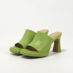 Zeng Second Child ~ 8cm Leather High Heel Waterproof Platform Summer Open Toed Platform Slippers Retro White Chunky Heel High Heel Sandals