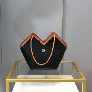 Grosir Tas Selempang Wanita Import & Terkini