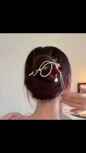 Jepit Rambut Korea Sanggul Bahan Logam 10.5cm Aksen Permata dengan Rumbai Mutiara HBA016