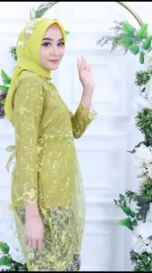 Setelan dan Atasan Kebaya Tunik Mantili / Kebaya Tile Bordir Pesta Kondangan Permikahan Wisuda