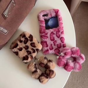 Cute Leopard Print Fluffy Plush With Wrist Strap Bracket Phone Case For Samsung Galaxy Z Flip 7 6 5 4 3 Zflip7 Shockproof Cover