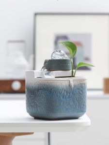 Modern Minimalist Desktop Water Feature Crystal Ball Fountain Ceramic Material Rotating Water View Gift for Girls Decorative Ornaments