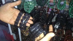 Vòng đeo tay phong cách hạt nam châm từ tính