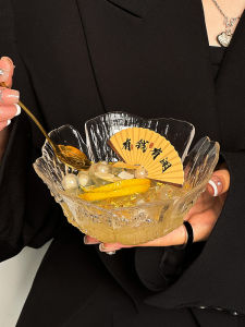 Transparent Glass Dessert Bowl Floral Relief Design for Home Use High Aesthetic Value Suitable for Fruit Ice Cream And Sugar Water