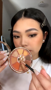 O.TWO.O Eyeshadow Palette 9 Colors High Pigment Long Lasting Matte& Shimmer Velvety Smooth Texture