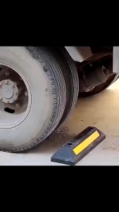 1/2PCS Heavy Duty Rubber Parking Stopper/Parking Limiter/Car Parking Wheel Blocks Tire Blocks