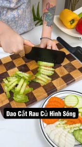 Dao cắt sóng hoa quả Dao cắt hoa quả hình sóng tạo hình củ quả tạo cảm giác ngon miệng cho bữa ăn.