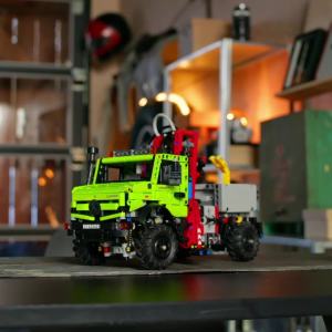 LEGO Technic 42242 Mercedes-Benz Unimog U 5023 with Crane (1189 Pieces)
