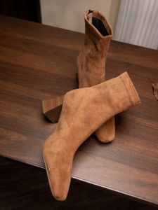 Dixie ผู้หญิง Slim Boot Short ยืดได้ รองเท้าส้นสูงกํามะหยี่ 6cm ซิป หัวเหลี่ยม ทันสมัย รองเท้าบูท ฤดูหนาว ฤดูกาล สไตล์ลำลอง