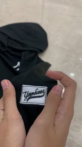 NY HOODIE // SWEATER HOODIE NY LOGO BORDIR