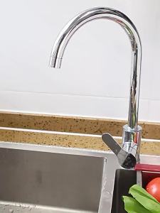Grifo De Cocina Ducha Agua Con Rociador Fuerte: Elimina Eficazmente La Suciedad Para Crear Una Cocina Limpia