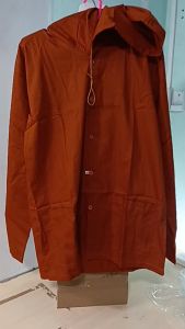 เสื้อแขนยาว พระ มีหมวก ฮู้ด ใส่ทำงาน ใส่สบาย ( เสื้อพระ เสื้อทำงานพระ เสื้อ กิจสงฆ์ สินค้าพระ ) โชคดีโปรดักส์ สังฆภัณฑ์