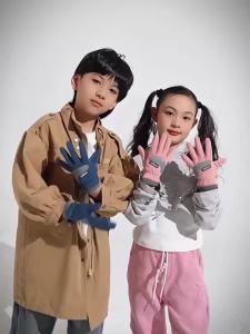 GTUBIKE Winter Cycling Gloves Children Autumn Winter Warm Sports Gloves Water-Repellent Boy Girl Skateboard Skiing Kid Gloves