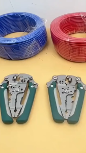 【10 อิน 1】คีมปอกสายไฟปากแหลมอเนกประสงค์ วัดไฟฟ้าได้ /คีมเหล็กมือถือสำหรับการตัดสายไฟแบบจีบ