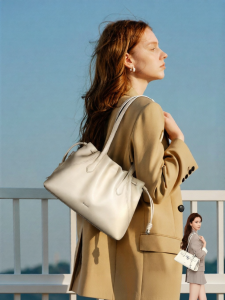 Large Capacity New Design Tote Bag Leather