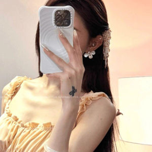 PINK EMPRESS | Pearl Tassel Half-Up Hair Clips