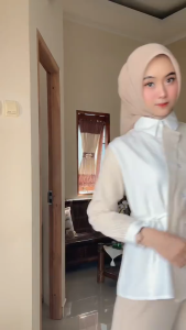 Melodyoutfit - Setelan Outfit Remaja Kekinian Hijab Blouse Celana Outfit Hangout Kekinian Set AA424